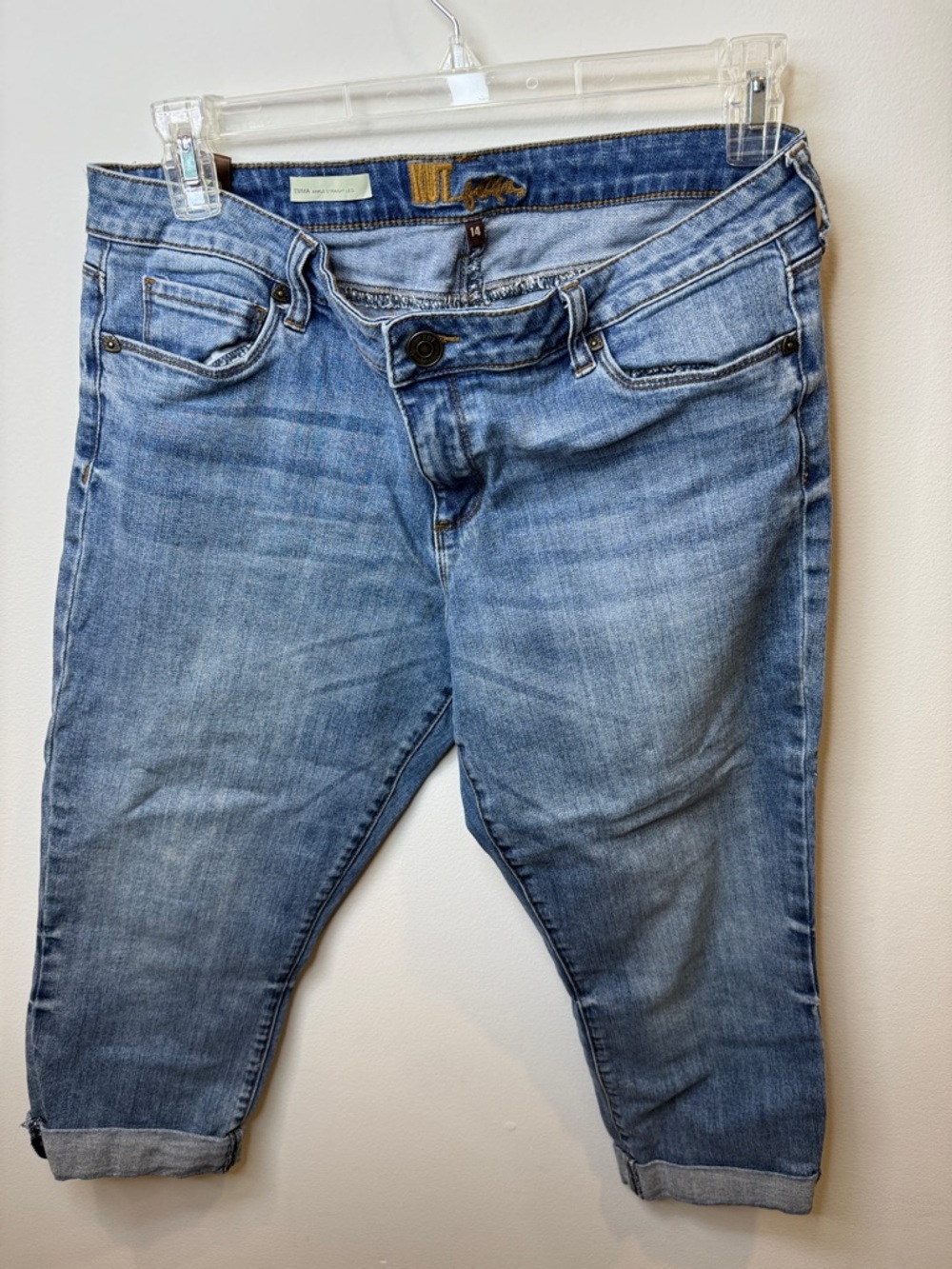 Kut from the Kloth Light Wash Cropped Jeans